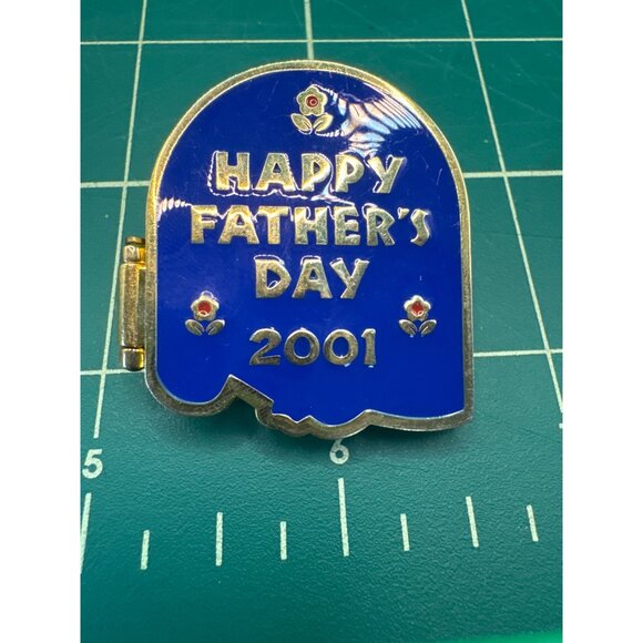 Disney Collectors Pinocchio Happy Fathers Day 2001 Limited Edition Hinged Pin - Picture 2 of 5